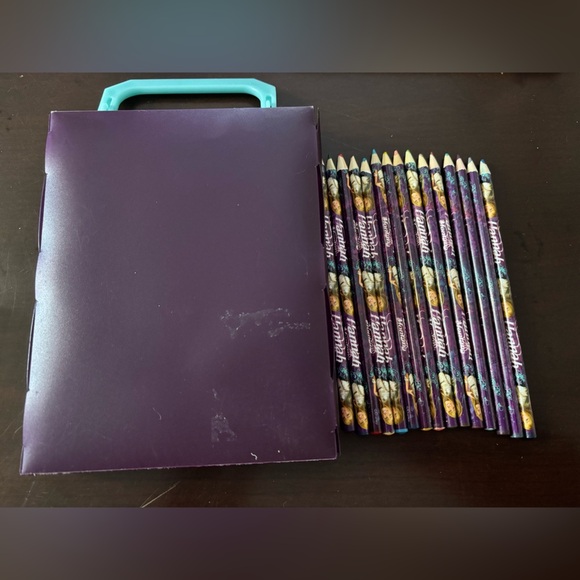 Hannah Montana Pack Of 15 Coloring Pencils And Matching Pencil Case 2000s Y2K - Picture 2 of 3